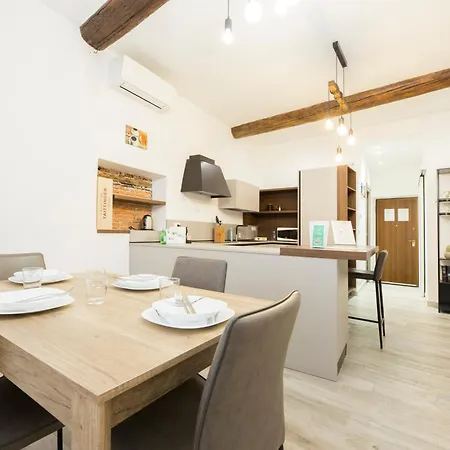 Acquario 3', 2br, Ac, Wifi & Netflix By Tilo * Γένοβα